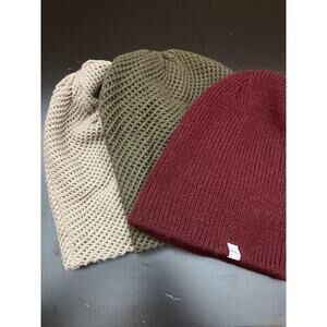 Lot of 3 Knit Beanies 2 C.C./1 IM Green Tan Burgundy Warm Stylish Women’s Unisex